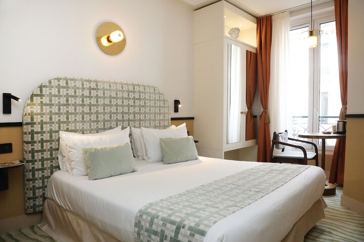 Room 14 of 46