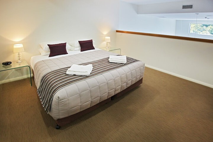 Room 5 of 24