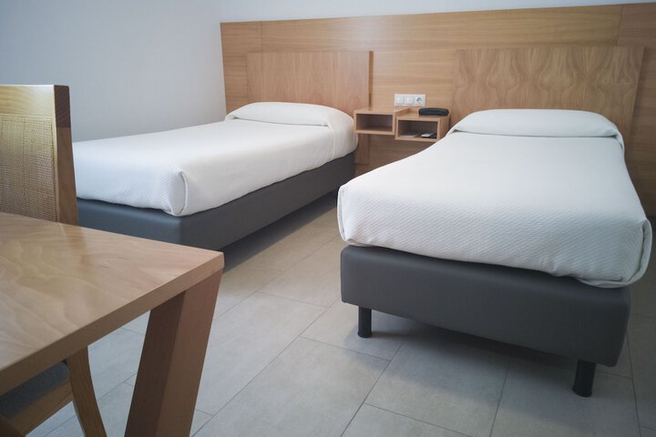 Room 9 of 45