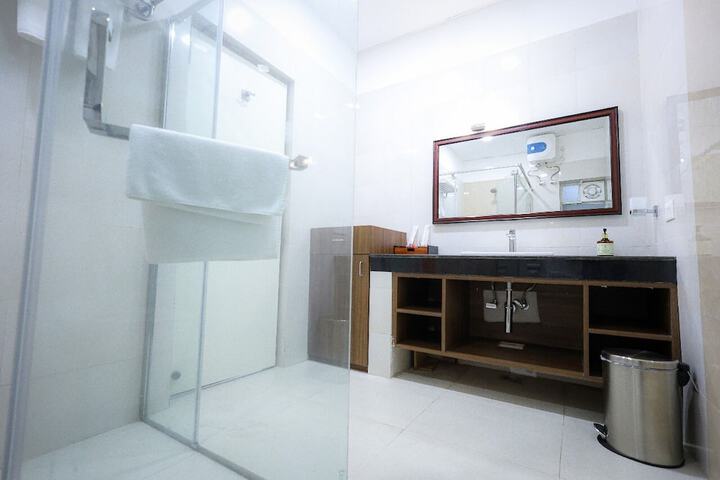 Room 15 of 41