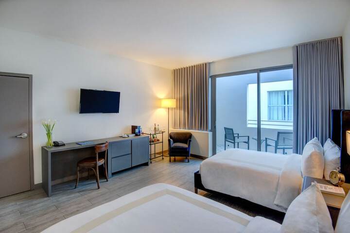 Standard Room, King or Two Doubles (4 of 15)