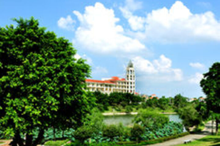 Hotel 6 of 50