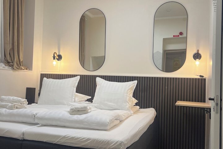 Room 20 of 27