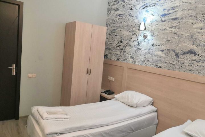 Room 21 of 63