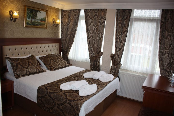 Room 7 of 34