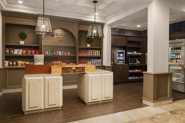 Snack bar