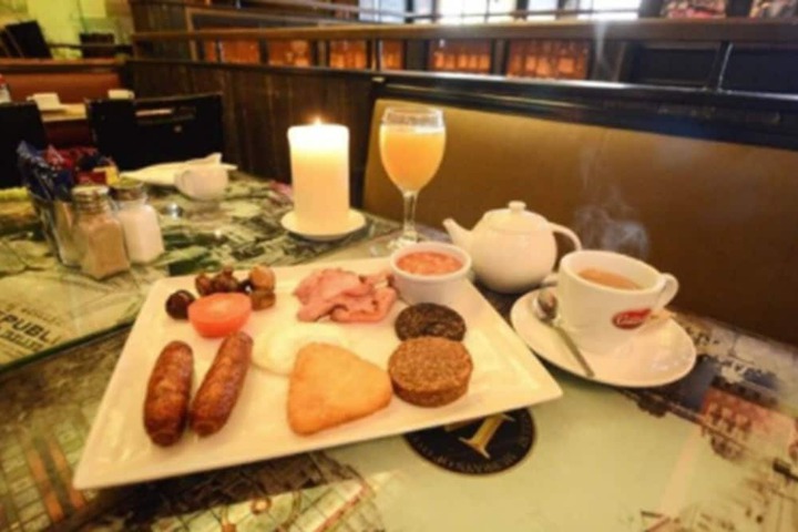 Breakfast/Coffee Service 37 of 43