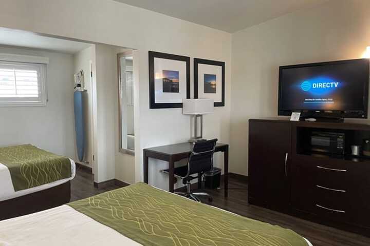 Room 7 of 43