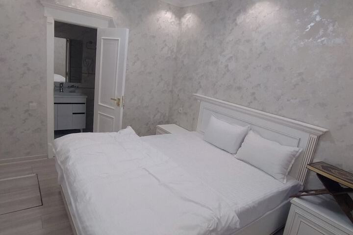 Room 11 of 72