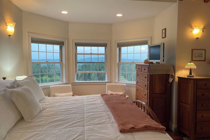 Room 9 of 91