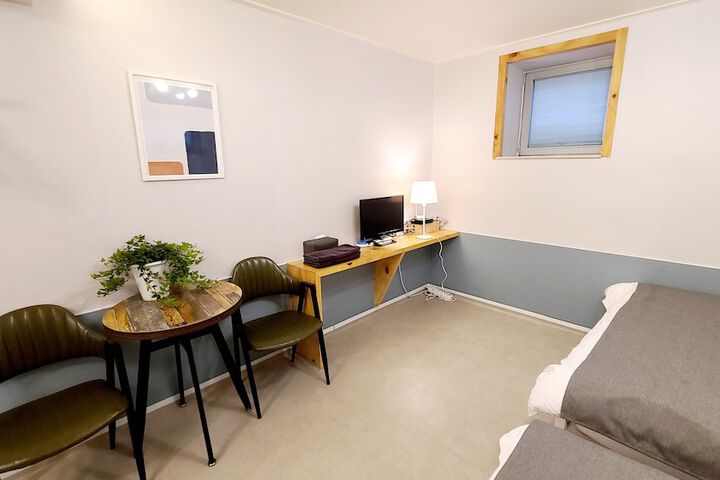 Room 55 of 84