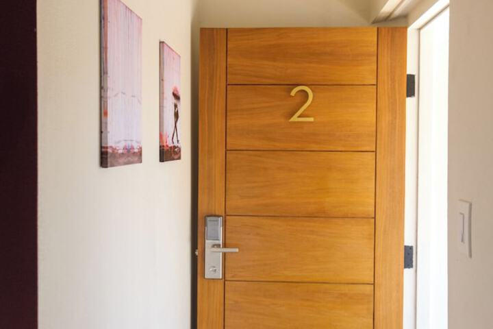 Room 20 of 33
