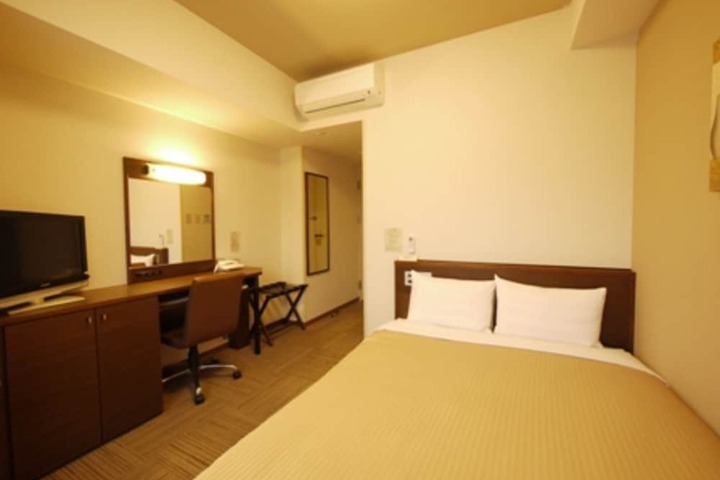 Room 15 of 47