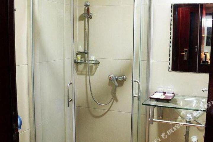 Wuzhou Business Hotel