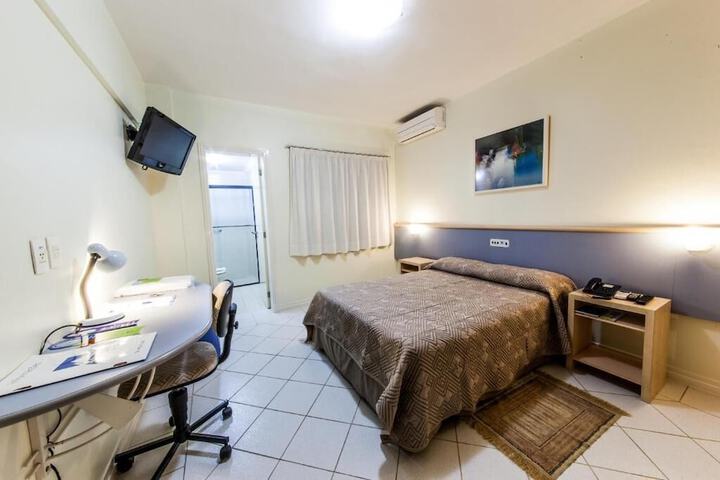 Room 9 of 36