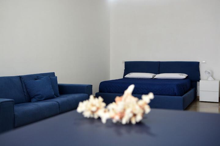 Room 8 of 27