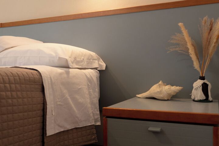 Room 3 of 25