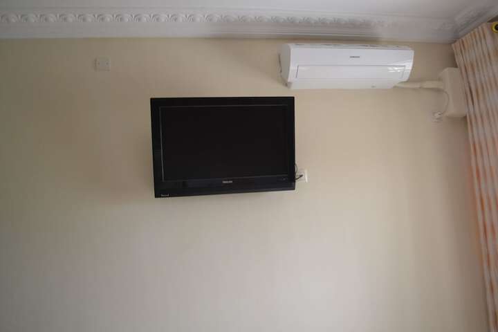 Room 17 of 43
