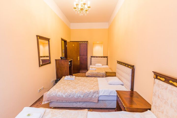 Room 62 of 131