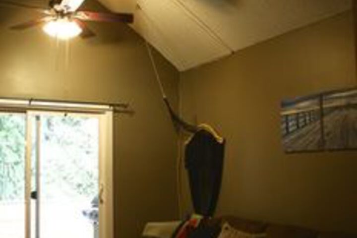 Room 12 of 13