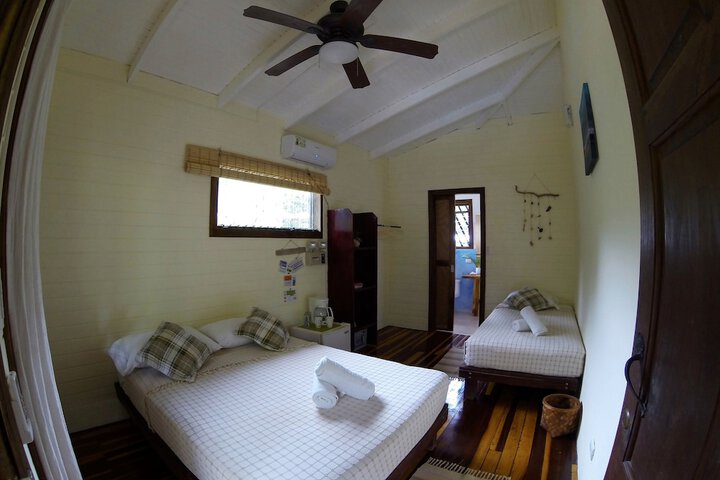 Room 3 of 73