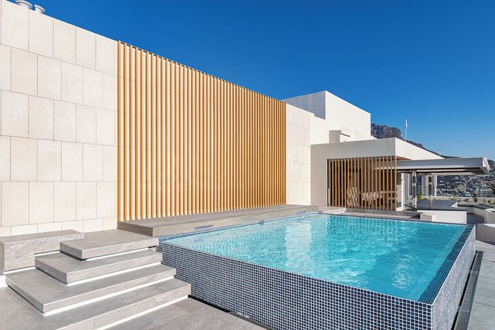 Pool 12 of 17
