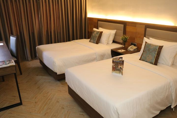 Room 8 of 31