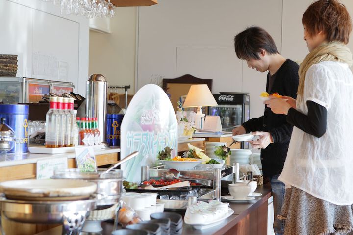 Breakfast/Coffee Service 18 of 31