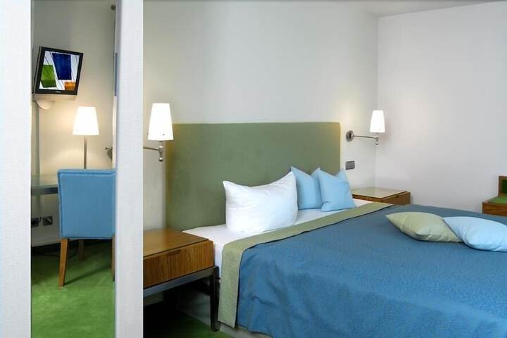 Room 14 of 61