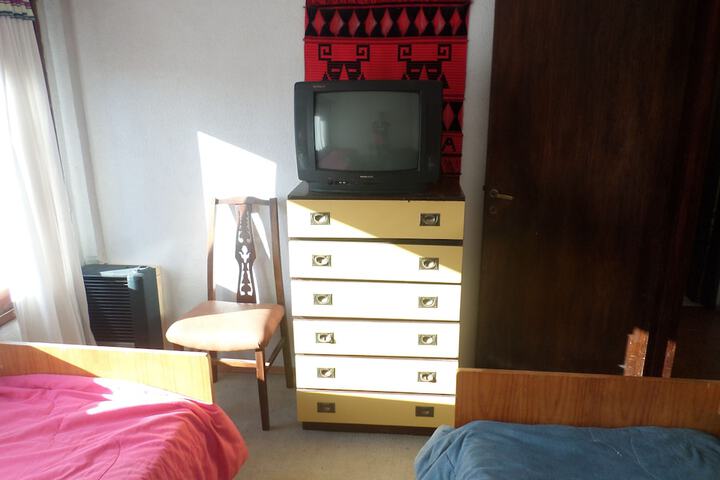 Room 2 of 13