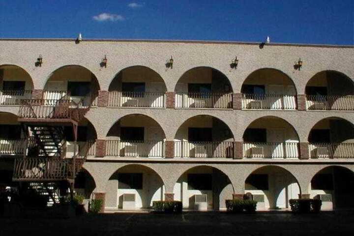Image of PLAZA CONSULADO