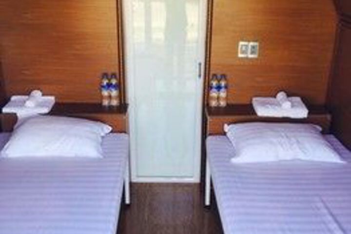 Room 25 of 29