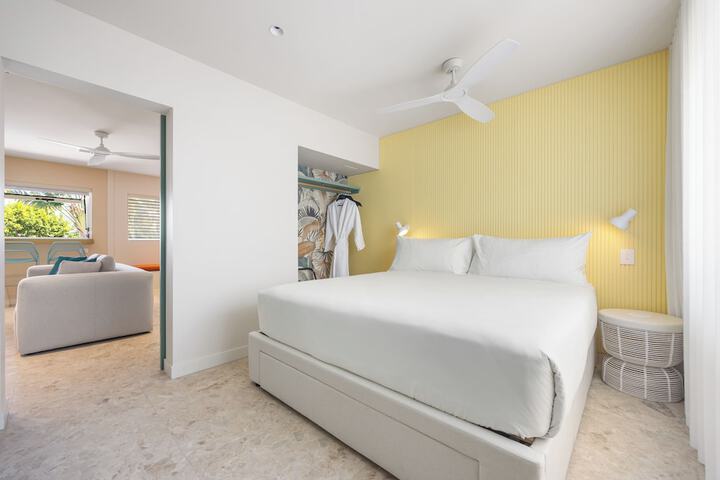 Room 11 of 35