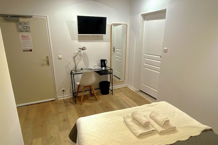 Room 29 of 53