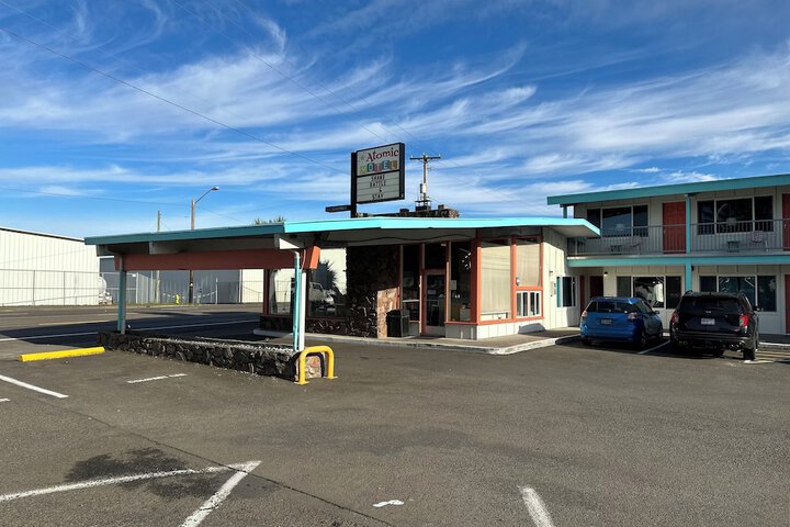 Atomic Motel in Astoria, OR