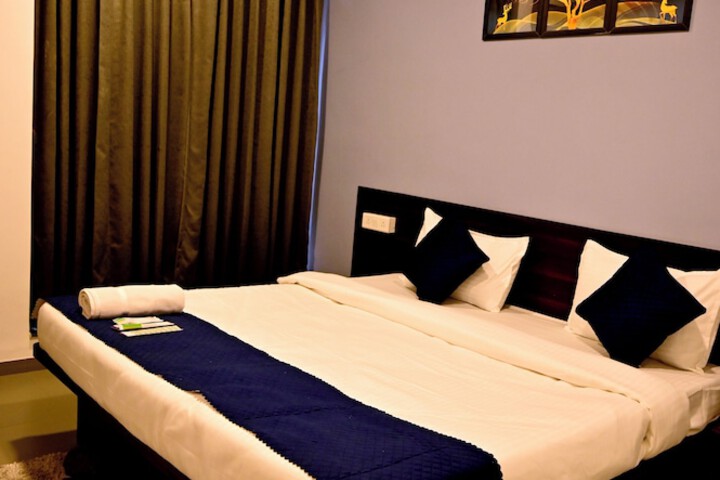 Room 6 of 15