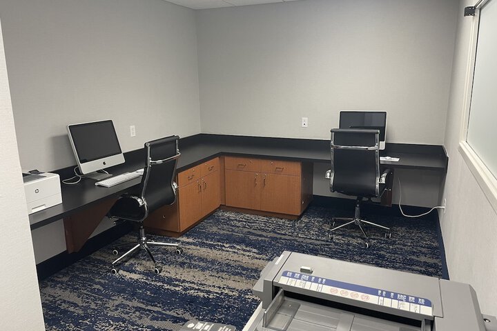 Business Center 29 of 30