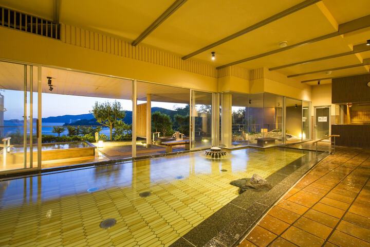 Pool Hotel
