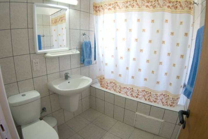 Room 34 of 88