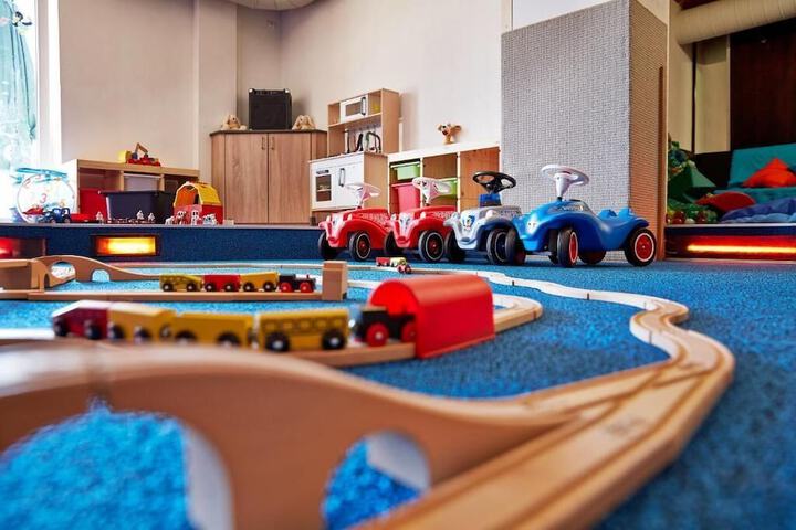 Childrens Activities 5 of 12