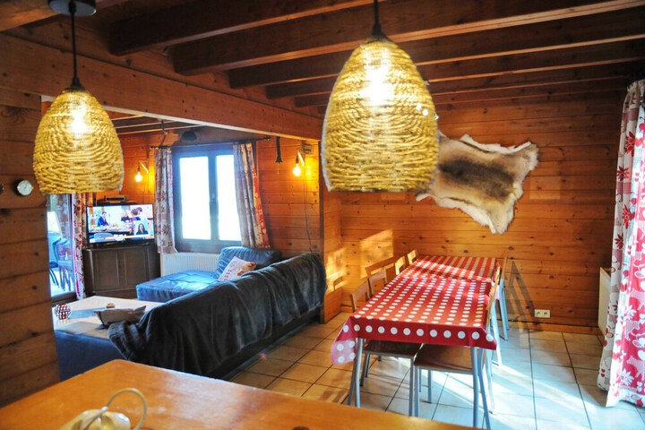 Room 8 of 20