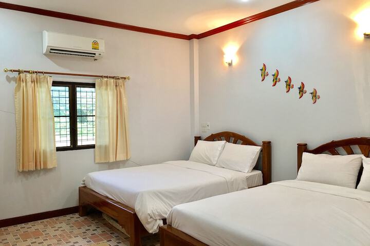 Room 4 of 39
