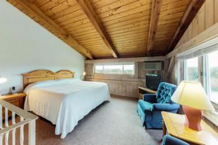 Room 35 of 171