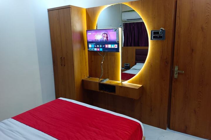 Room 11 of 39