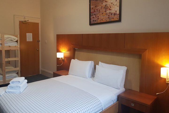 Room 24 of 62