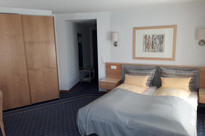 Room 8 of 45