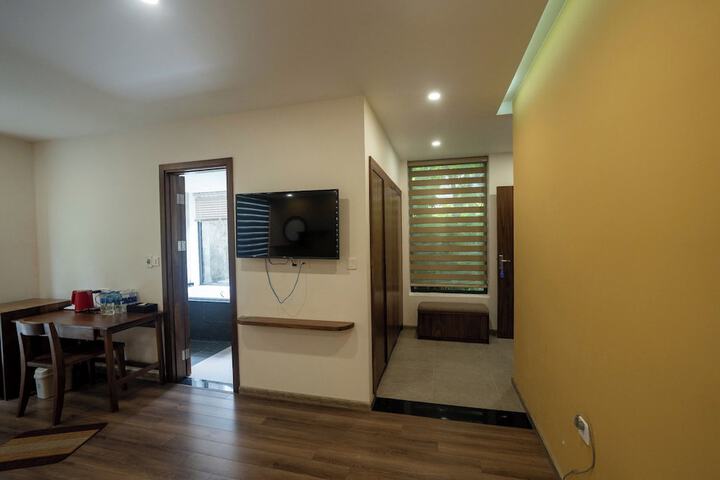 Room 16 of 29