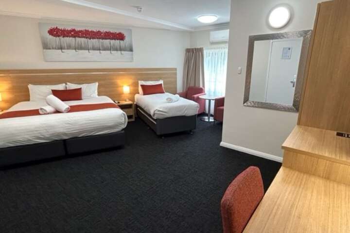 Room 8 of 22