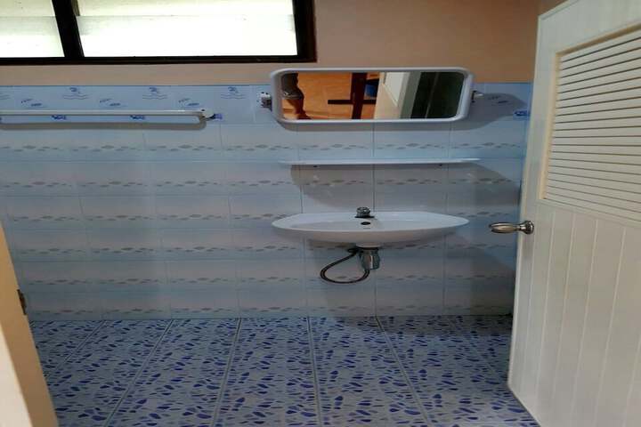 Room 43 of 61