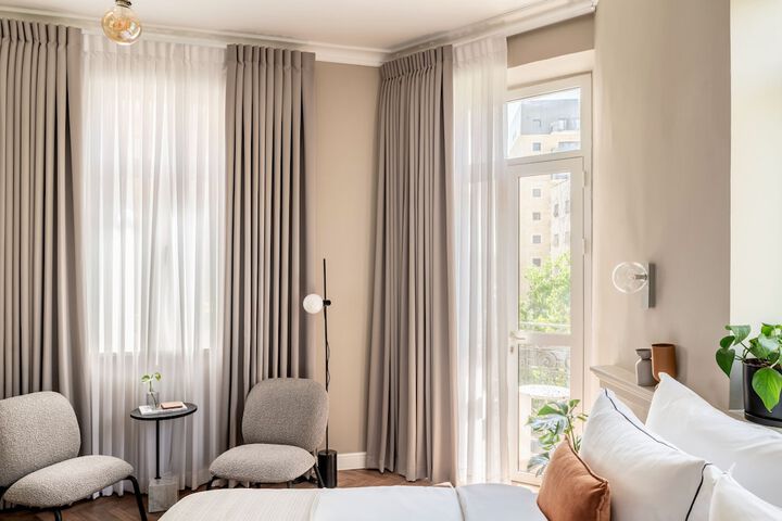 Room 34 of 50